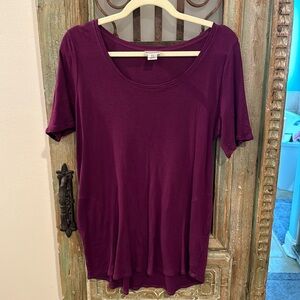 Motherhood Maternity top with pockets